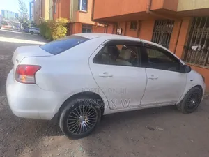 Toyota Yaris 2007 White