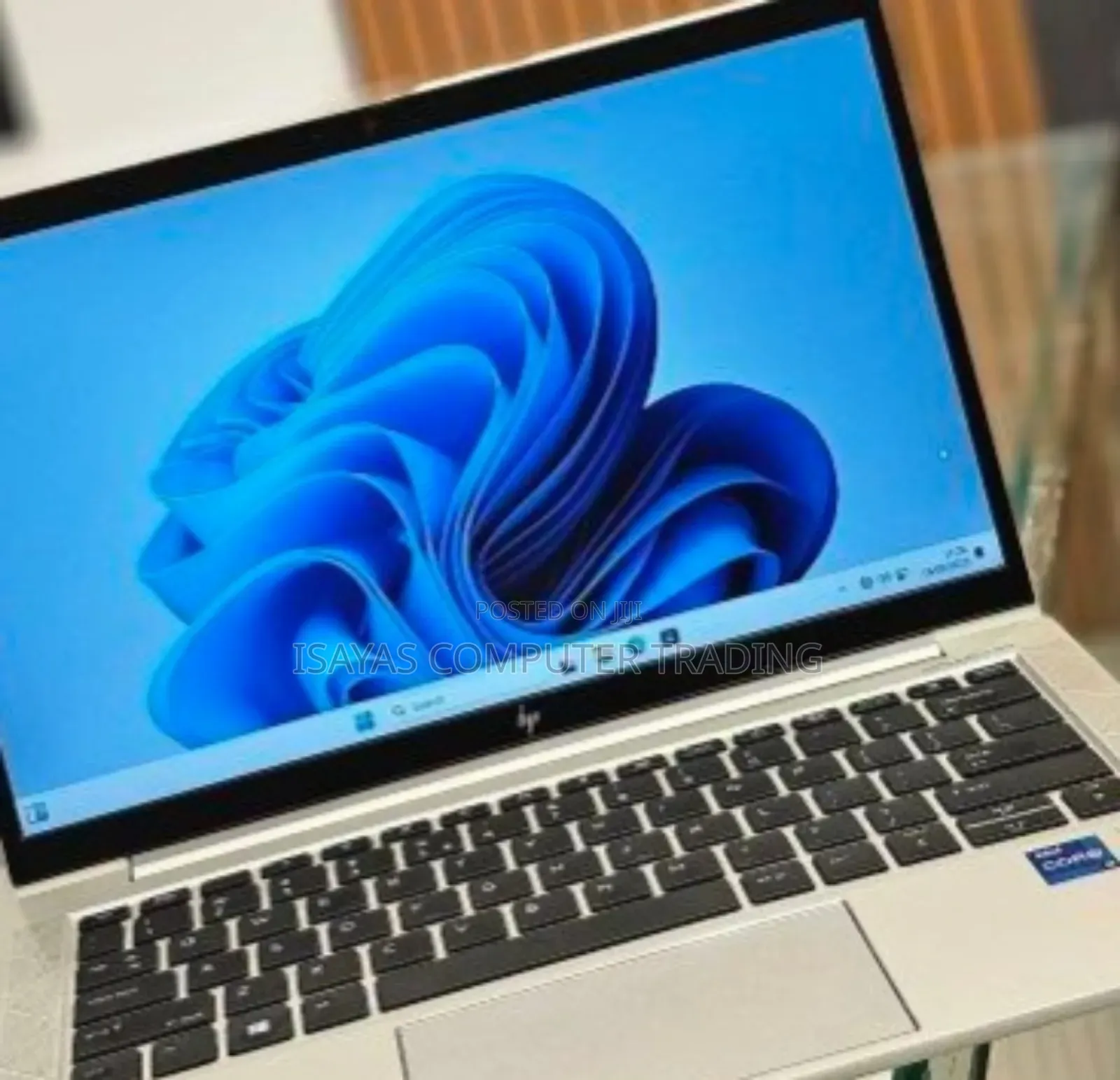 New Laptop HP EliteBook 830 G8 16GB Intel Core I7 SSD 512GB