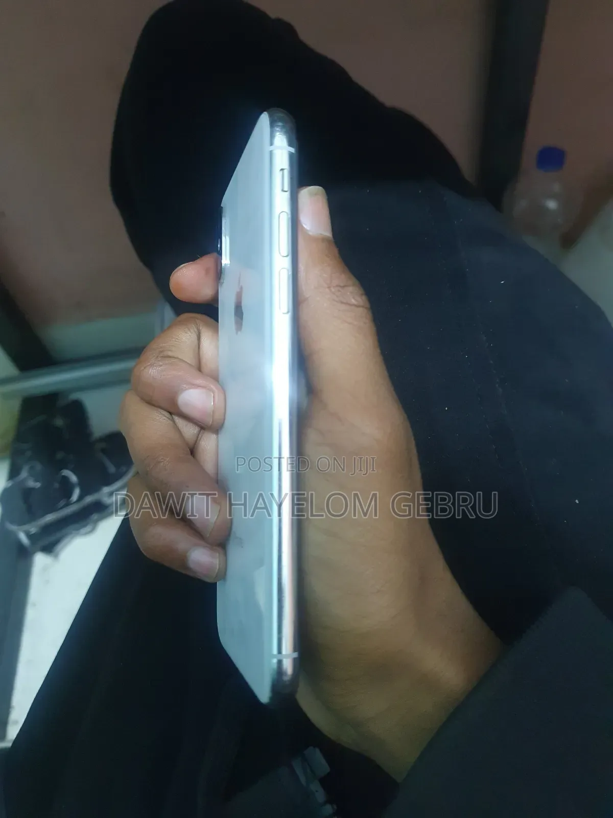 Apple iPhone X 64 GB White