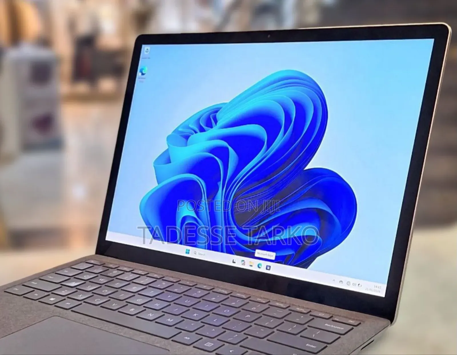 New Laptop Microsoft Surface 16GB Intel Core I7 SSD 256GB