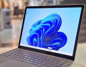 New Laptop Microsoft Surface 16GB Intel Core I7 SSD 256GB