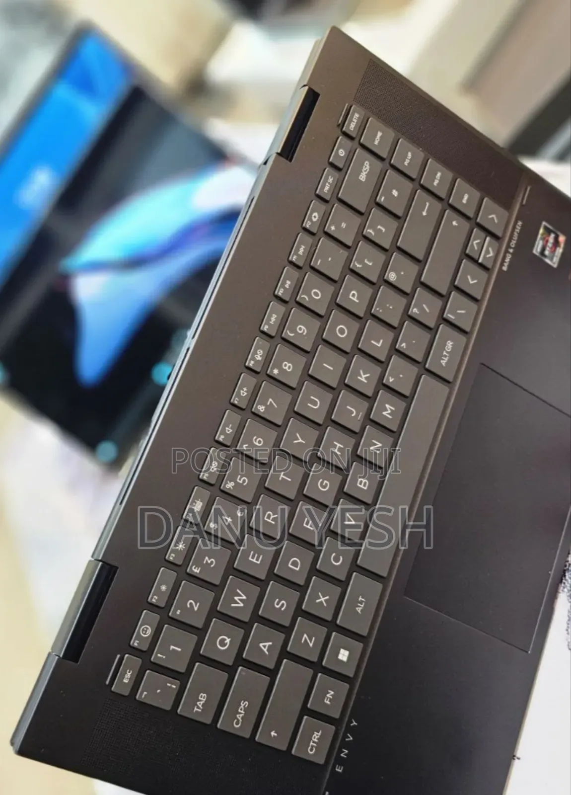 New Laptop HP Envy X360 8GB AMD Ryzen 5 SSD 256GB