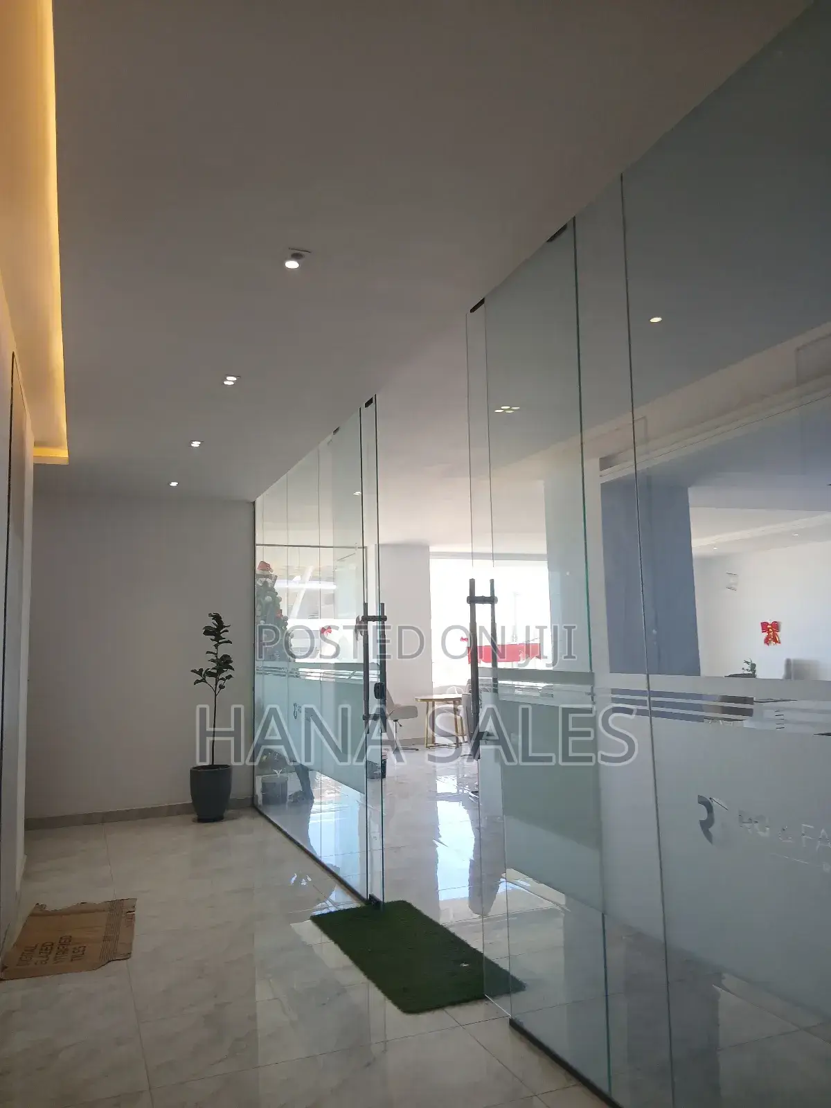 ለእናተ ተመጣጣኝ በሆነ ዋጋ ቦሌ ላይ የንግድ ሱቅ ሽያጭ