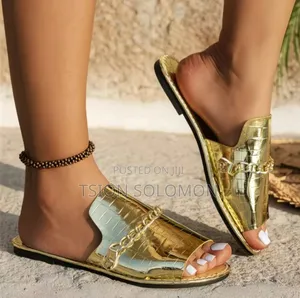 Green Vintage Style Flat Chain Sandals