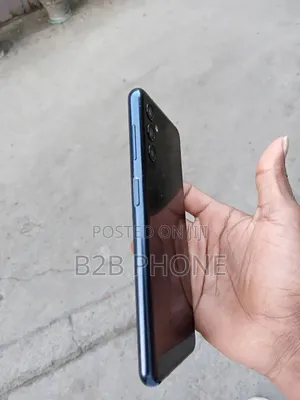 Samsung Galaxy M13 128 GB Blue