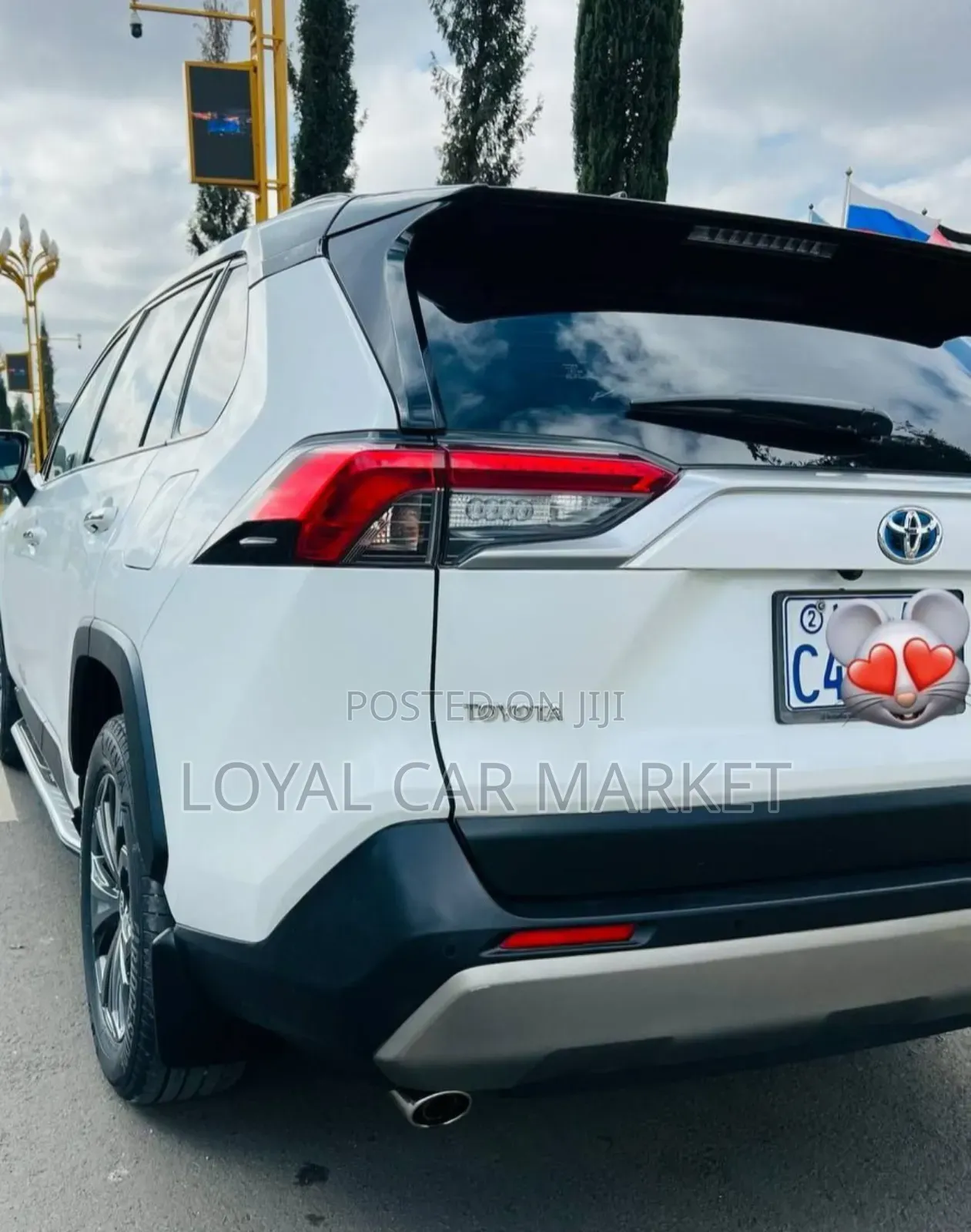 Toyota RAV4 2024 White