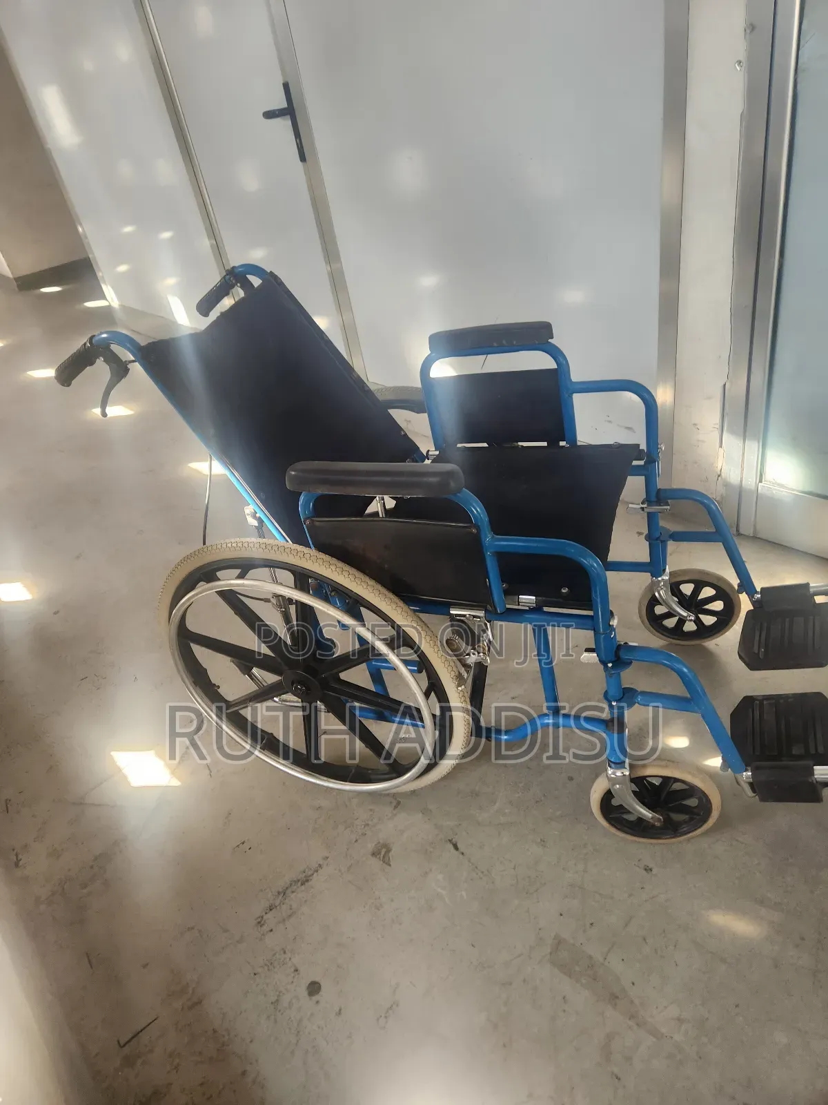 Sleeping Wheelchair Foldable With Frane ዊልቸር፯፨2wheelchair የሚተኛ