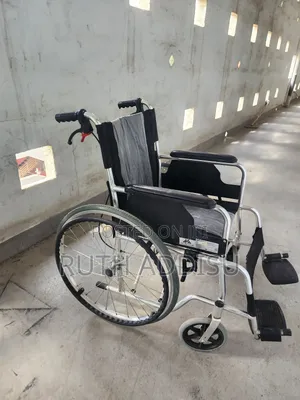 Reclining Wheelchair ጠንካራ የሚታጠፍ ዊልቸር Wheelchair፮¢Wheelchair Almunium