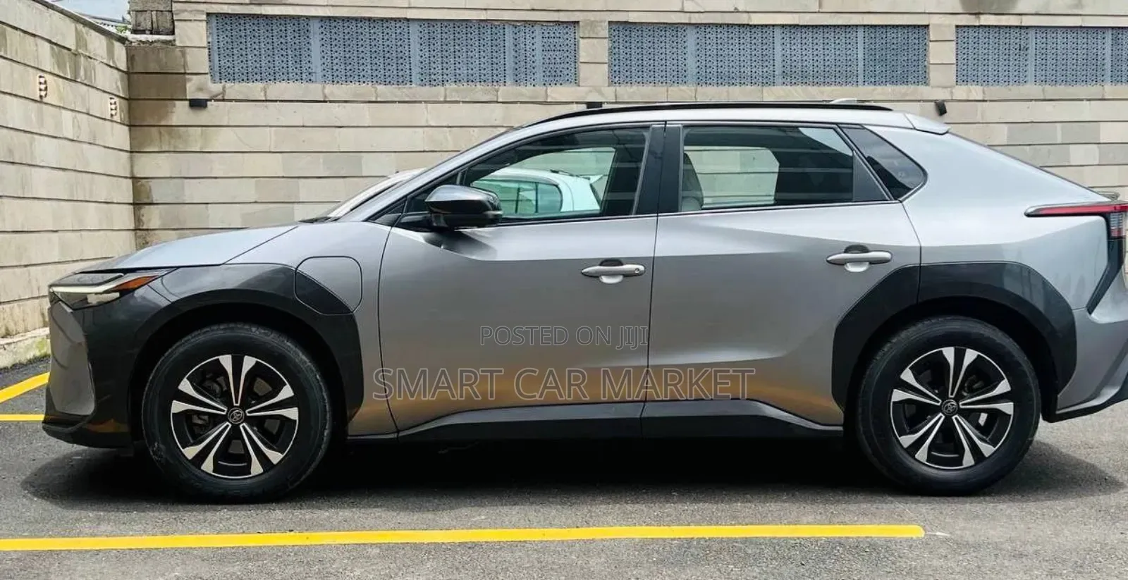 Toyota bZ4X 2023 Gray