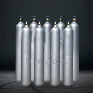 Oxygen 11 Litters Regulator ኦክሲጅን ሲልድር High Purity Gas Cylinders