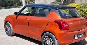 Suzuki Swift 2021 Orange