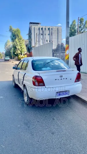 Toyota Platz 1.0 FWD 2001 White