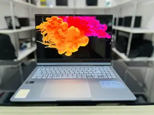 New Laptop Asus VivoBook S15 S510UA 16GB Intel Core Ultra 7 SSD 512GB