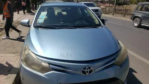 Toyota Yaris 2016 Blue