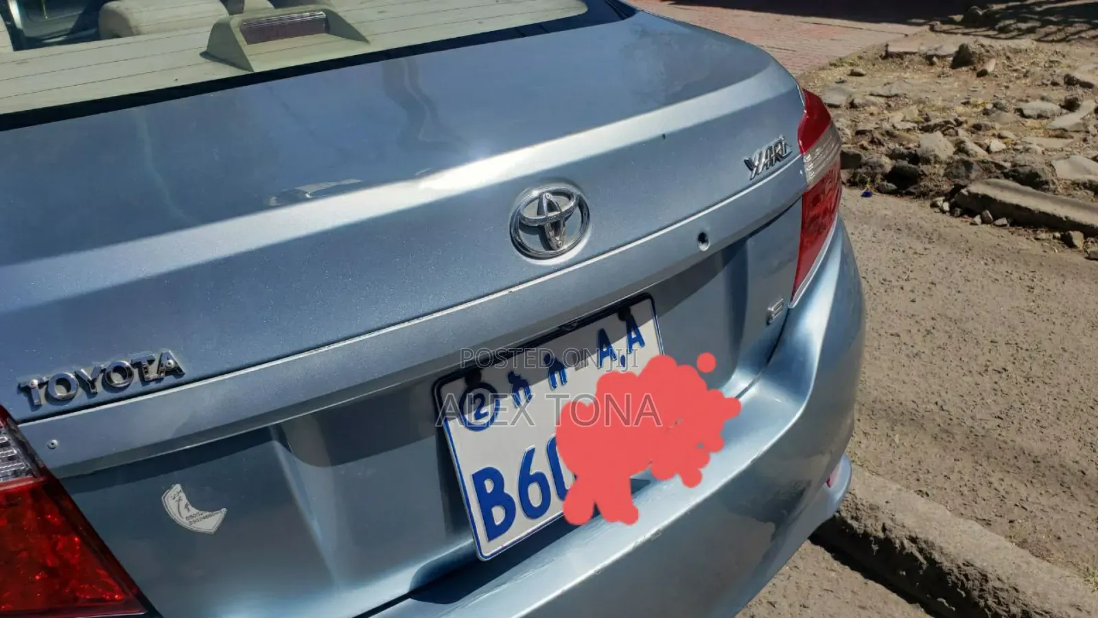 Toyota Yaris 2016 Blue