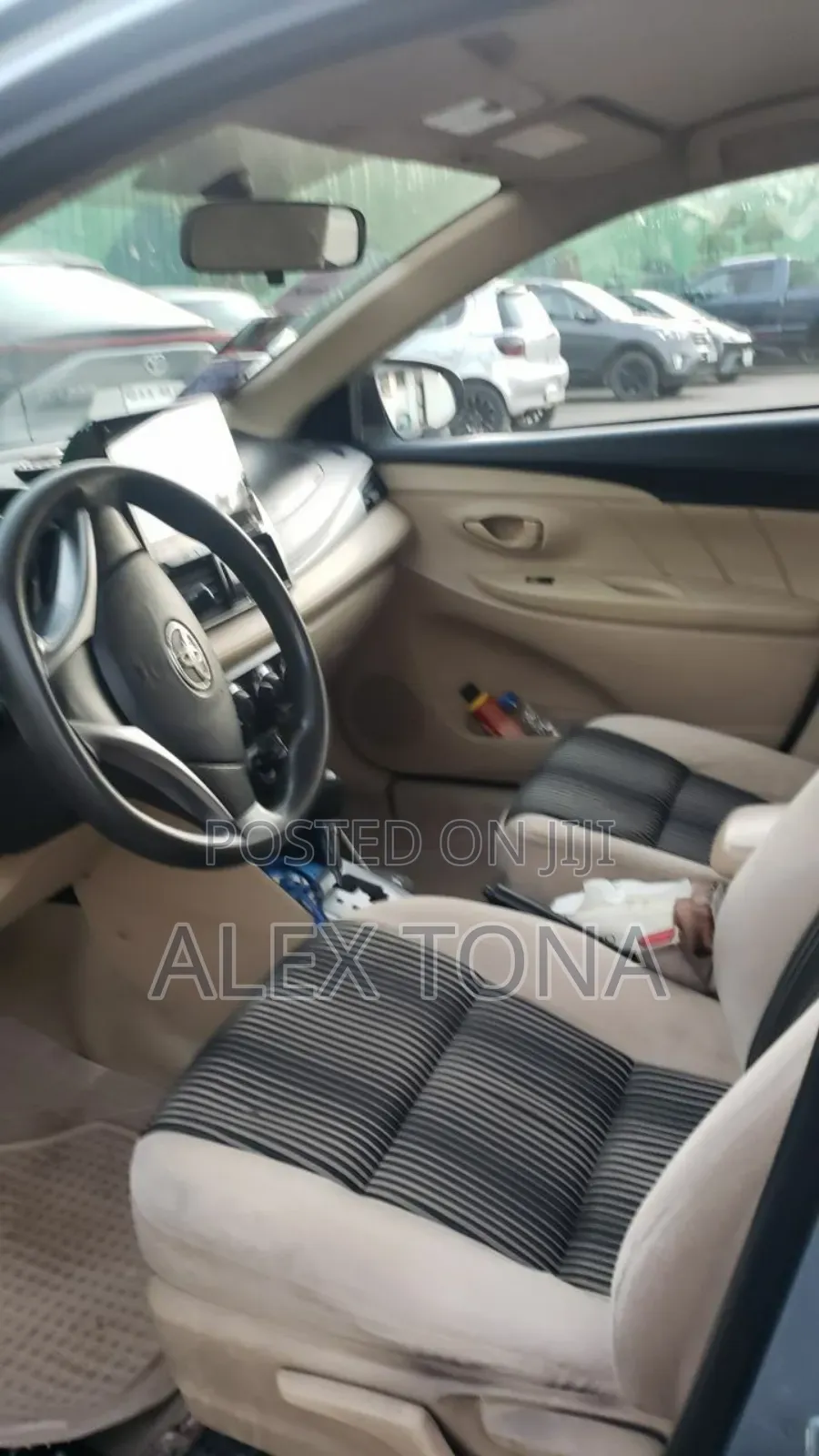 Toyota Yaris 2016 Blue