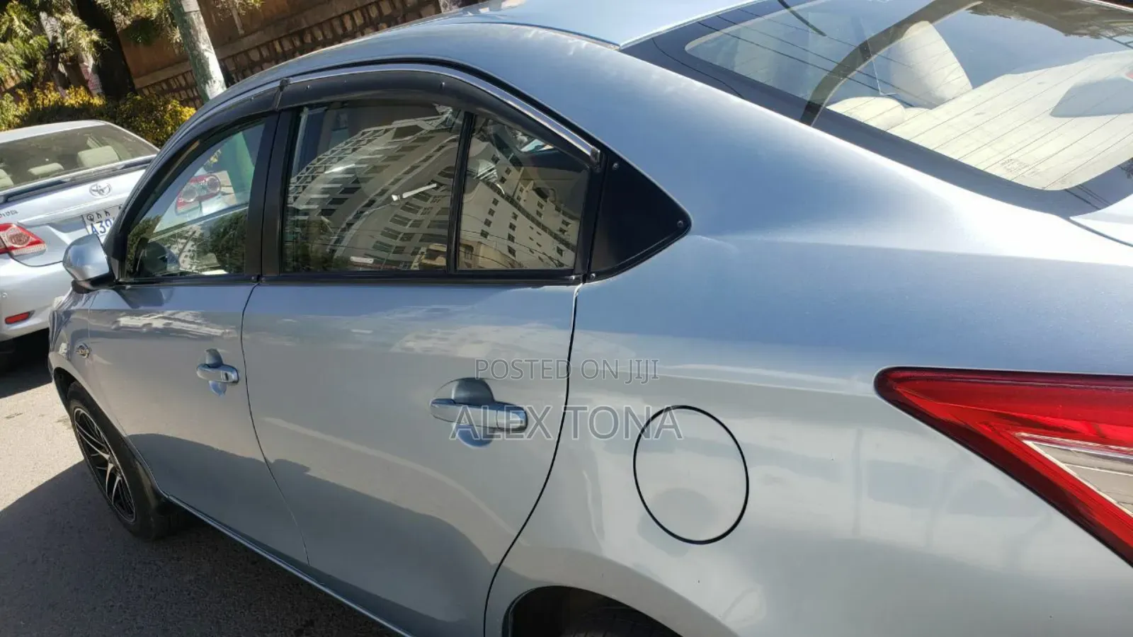 Toyota Yaris 2016 Blue