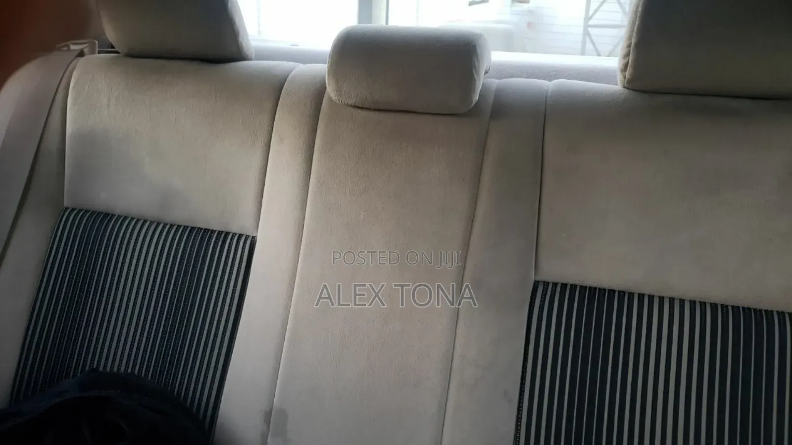 Toyota Yaris 2016 Blue