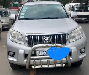 Toyota Land Cruiser Prado 3.0 TD 2013 Silver