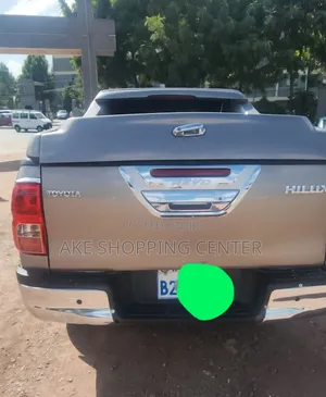 Toyota Hilux Revo Smart Cab Deisel 2.4 AWD 2018 Gray