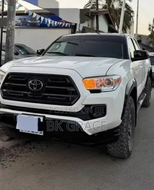 Toyota Tacoma SR5 4x4 Access Cab 127.4 in. WB 2020 White