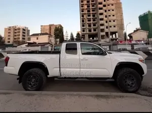 Toyota Tacoma SR5 4x4 Access Cab 127.4 in. WB 2020 White