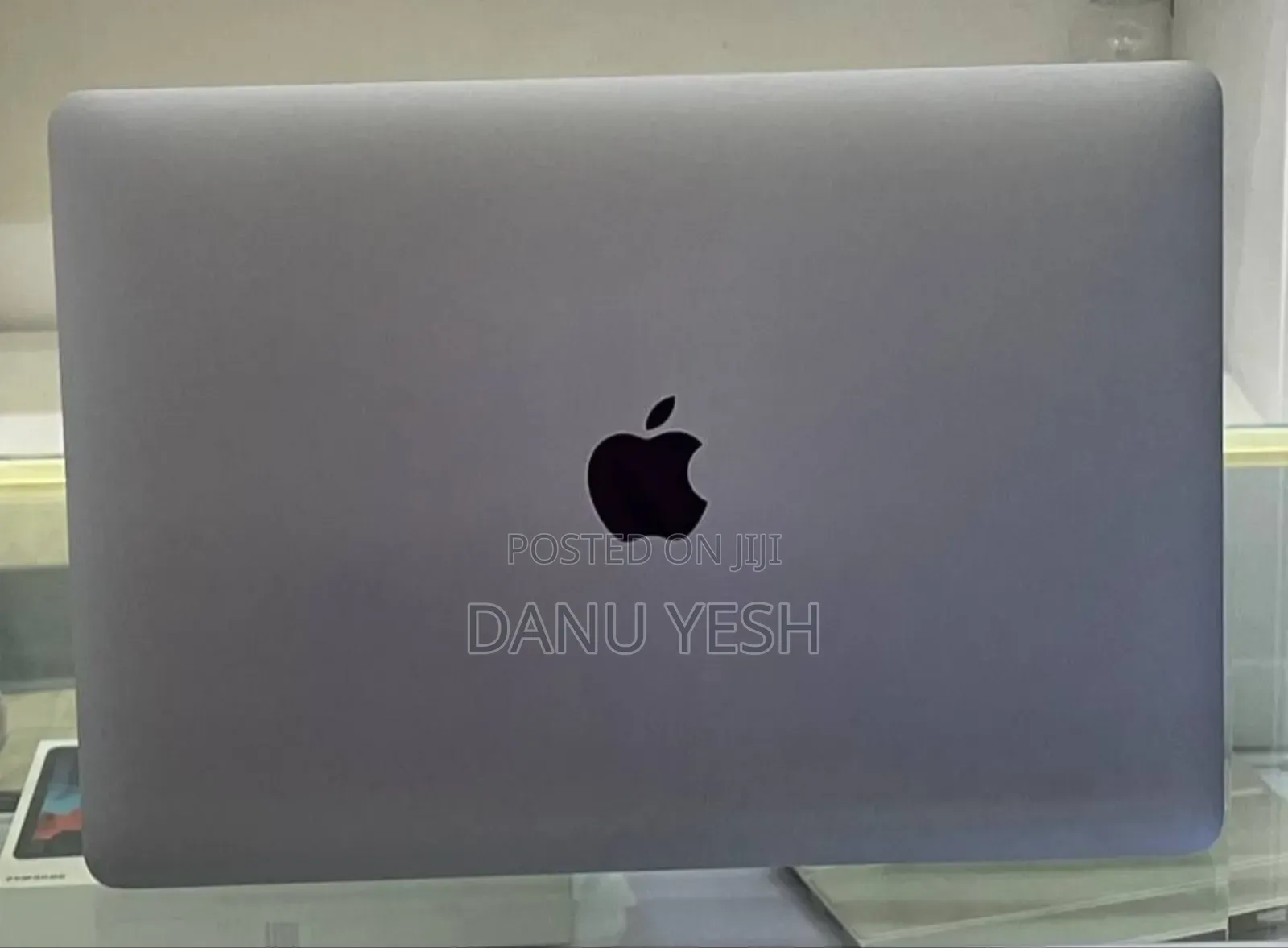 New Laptop Apple MacBook Pro 2017 16GB Intel Core I7 SSD 512GB