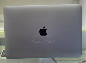 New Laptop Apple MacBook Pro 2017 16GB Intel Core I7 SSD 512GB