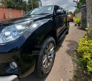 Toyota Land Cruiser Prado 2013 Matt Black