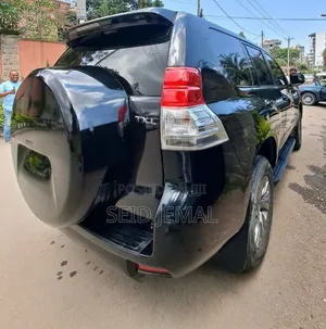 Toyota Land Cruiser Prado 2013 Matt Black