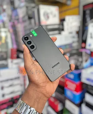 New Samsung Galaxy S22 5G 128 GB Black