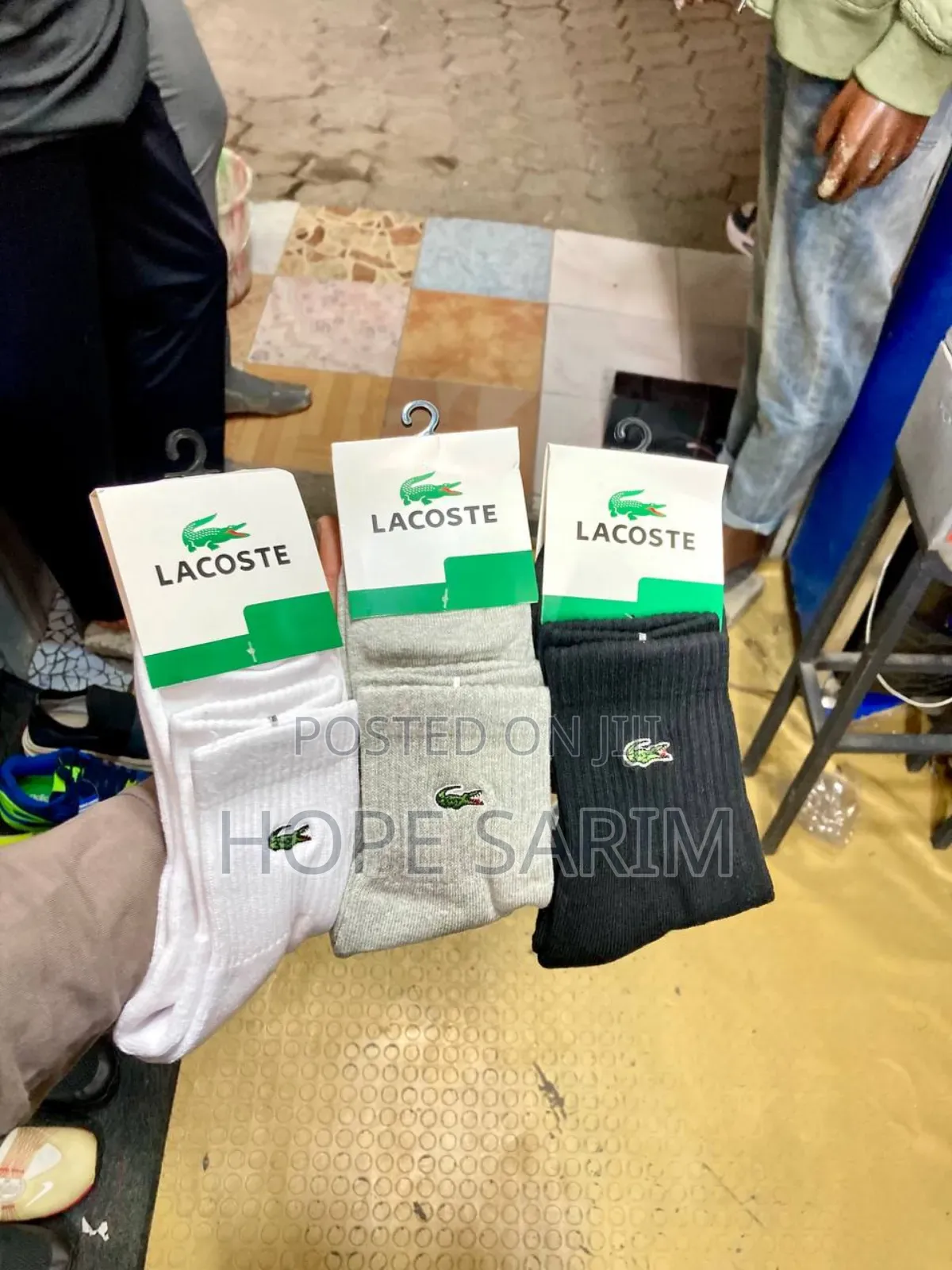 Lacoste ካሌስዎች ወፍራም