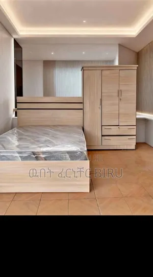 ሙሉ ፓኬጅ በላምኔት ዉበትና ጥራተ ያላቸው እቃ ስፋት 1,20