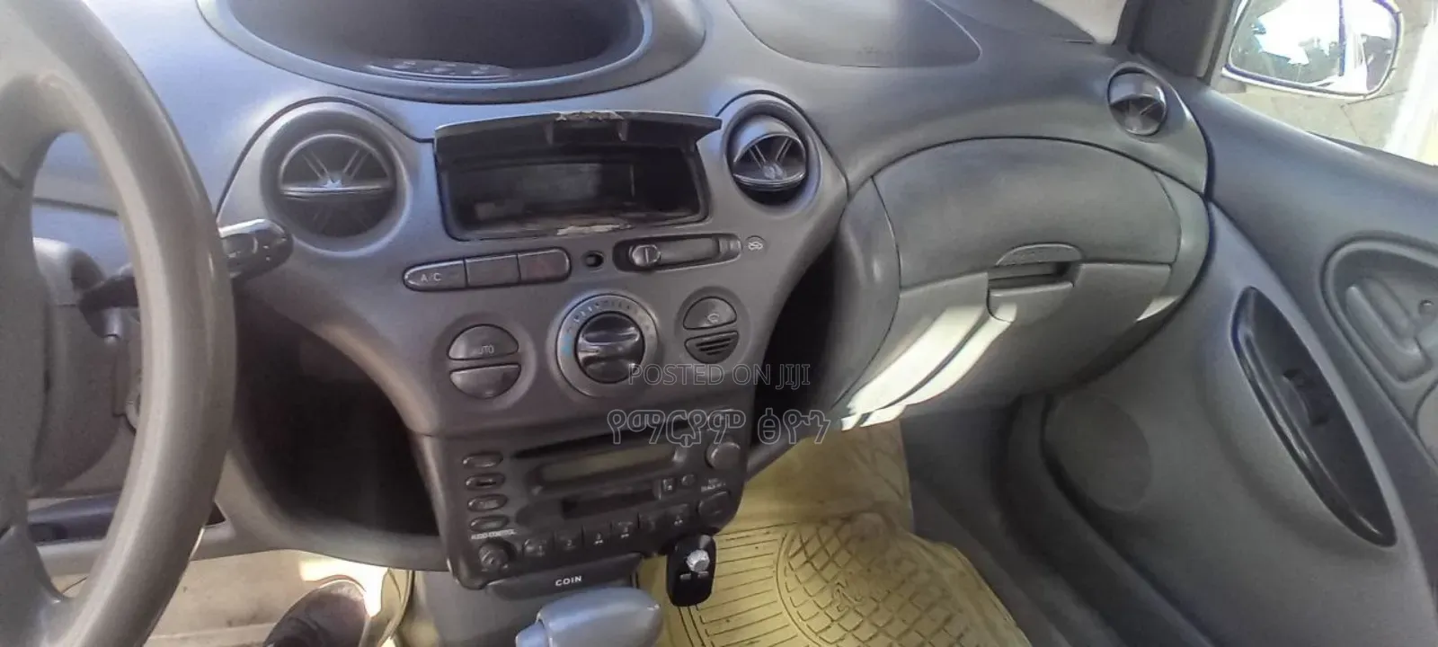 Toyota Vitz 1.3 AWD 3dr 2001 Silver