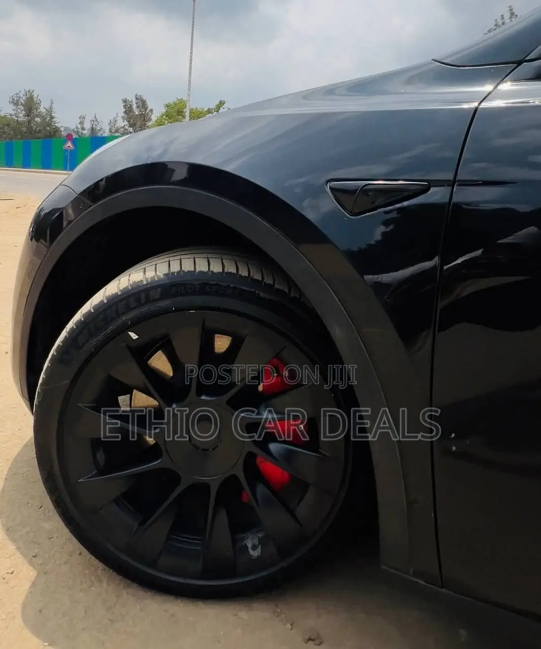 Tesla Model Y Long Range 2024 Black