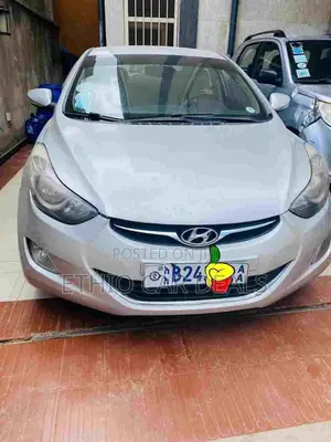 Hyundai Elantra Touring SE Automatic 2012 Silver
