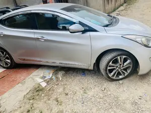 Hyundai Elantra Touring SE Automatic 2012 Silver