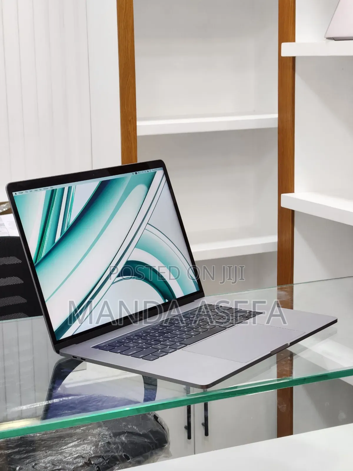 New Laptop Apple MacBook Pro 2017 16GB Intel Core I7 SSD 512GB