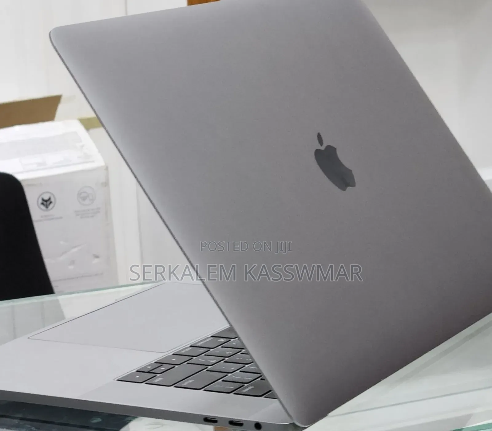 New Laptop Apple MacBook Pro 2017 16GB Intel Core I7 SSD 512GB