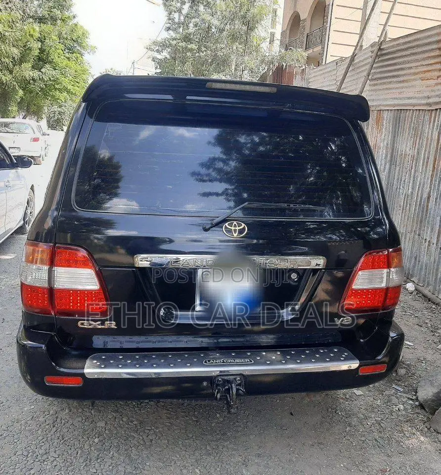 Toyota Land Cruiser 2005 Black