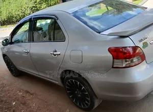 Toyota Yaris 2008 Silver