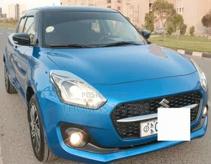 Suzuki Swift 2023 Blue