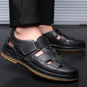 Sandals ሸበጥ Black High Master Quality Smooth Sneakers