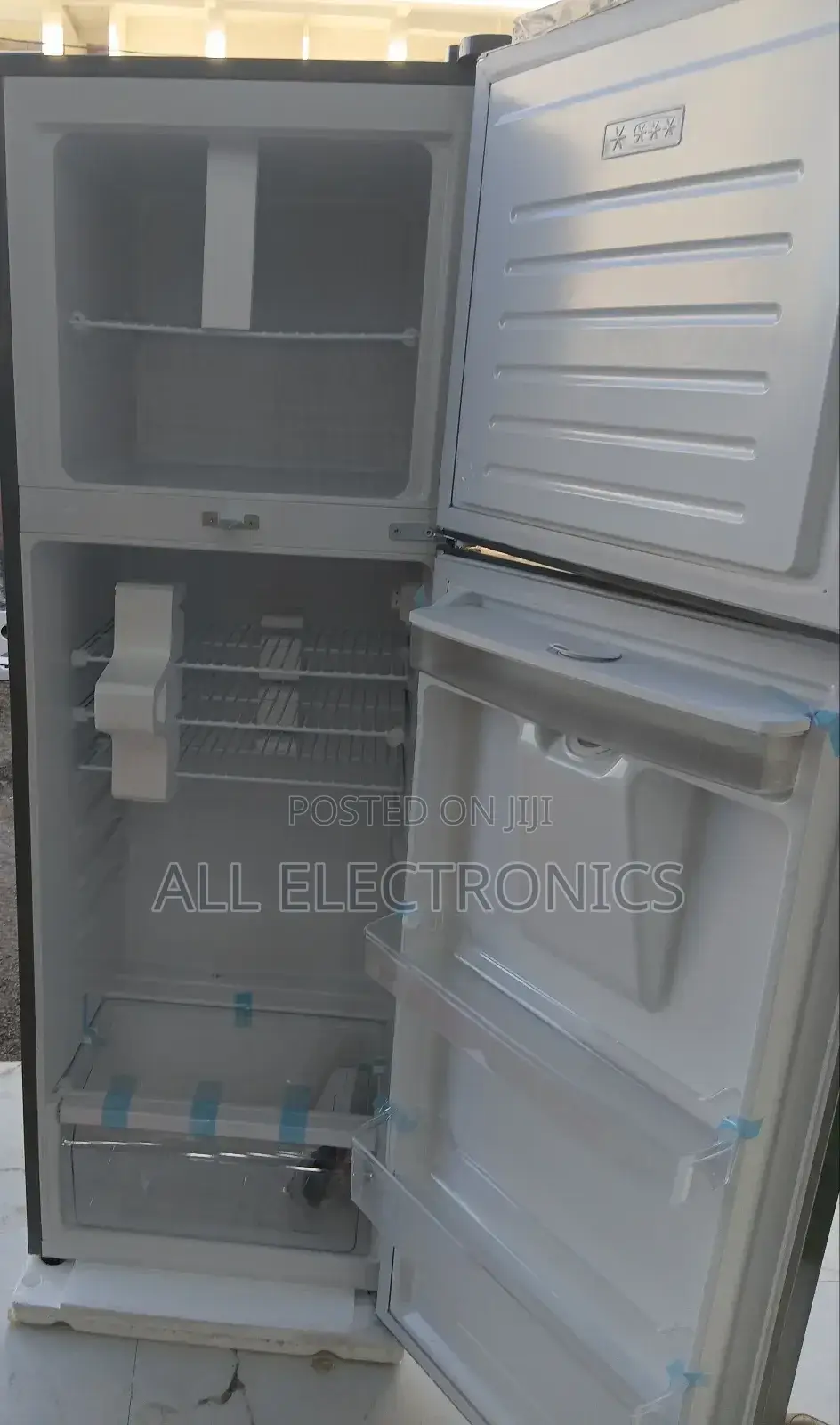 500"Model Boss Refrigerator