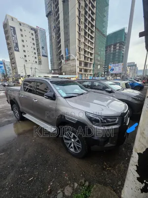 Toyota Hilux 2018 Silver
