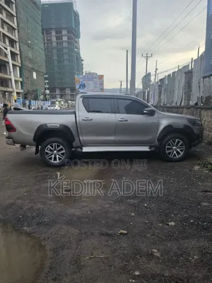Toyota Hilux 2018 Silver