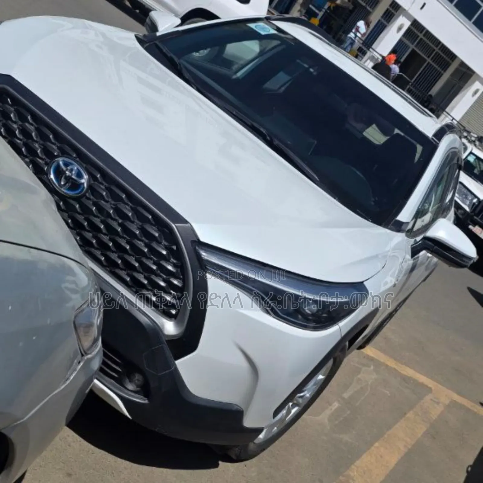 Toyota Corolla Cross Hybrid 2023 Ivory