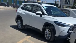 Toyota Corolla Cross Hybrid 2023 Ivory