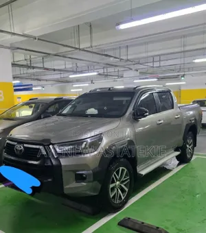 Toyota Hilux 2018 Silver