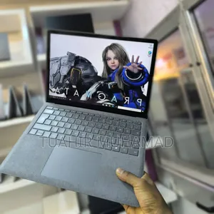 New Laptop Microsoft Surface 16GB Intel Core I7 SSD 256GB